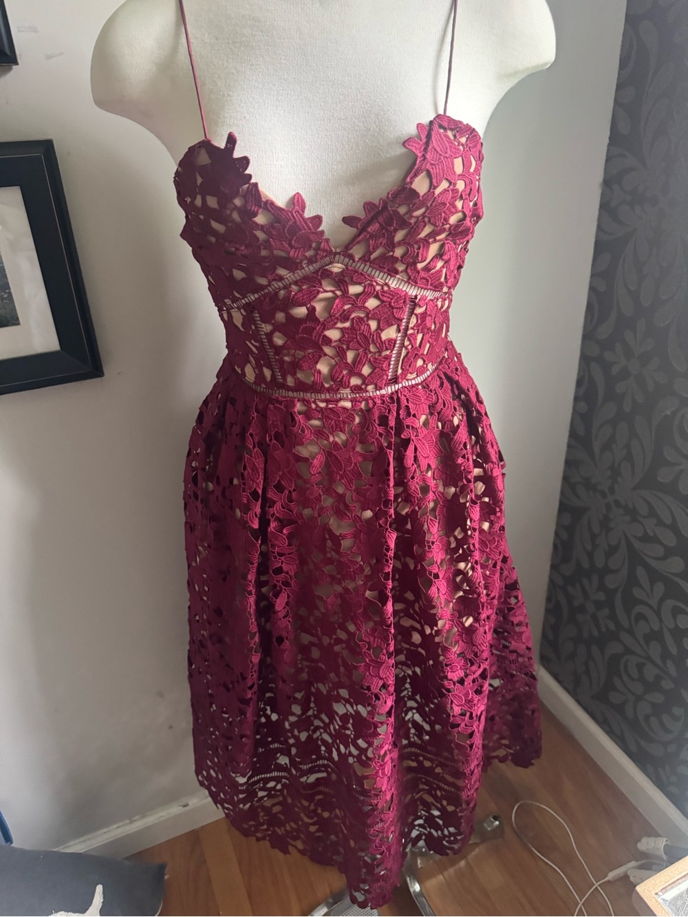 Stunning Self Portrait Burgundy Azalia Giupure lace dress